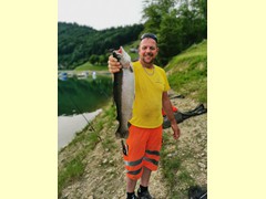 Regenbogenforelle 55 cm
gefangen am 15.06.2021