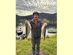 Egli 47 cm und 41 cm
gefangen am: 15.10.2024